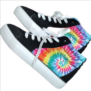 NWOB Mudd Women's Tie Dye Rainbow High Top Platform Sneakers Size 10 Nice!